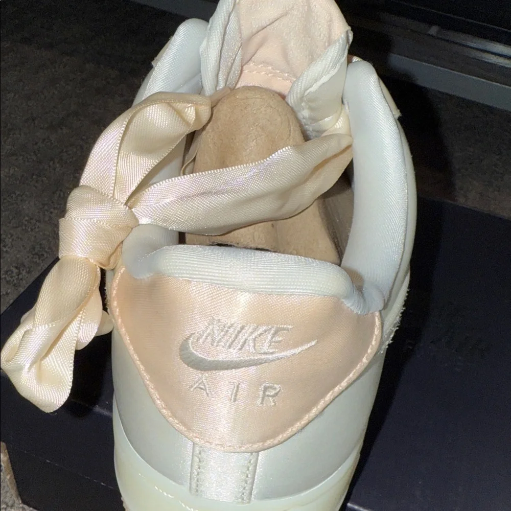 Nike WMNS Air Force 1 sneakers in Satin Color Sail-Barely Orange RARE Size 9! - Picture 11 of 16